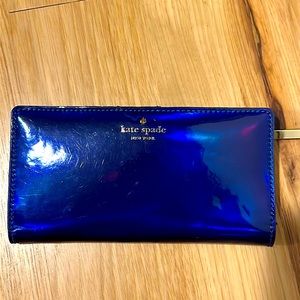 Kate Spade medium wallet